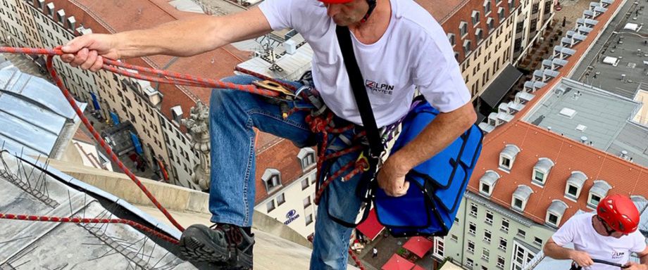 Alpine Höhenarbeiten mit Alpin- & Umwelt-Service Löwinger GmbH aus Dresden